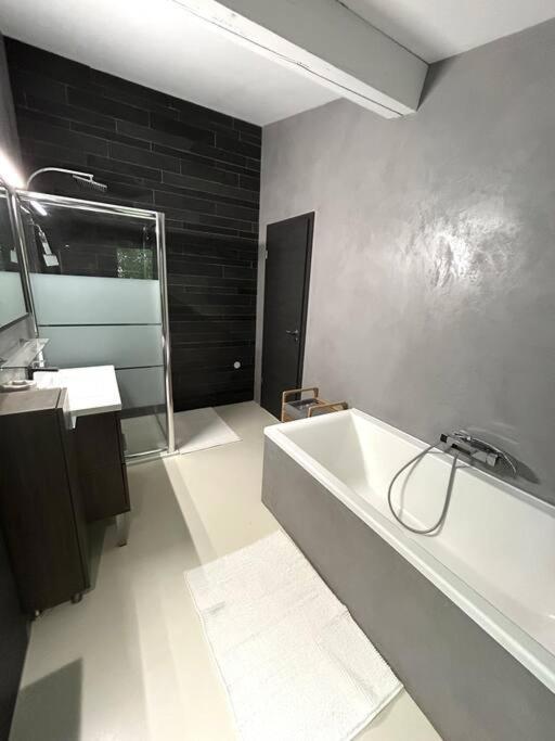 Superbe Maison Avec Jacuzzi Ventabren Kültér fotó