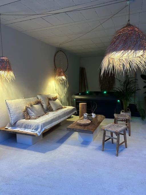 Superbe Maison Avec Jacuzzi Ventabren Kültér fotó