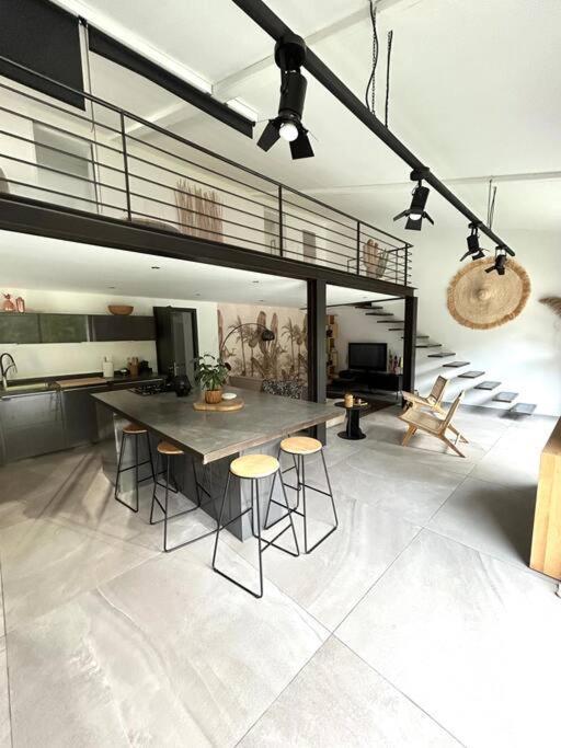 Superbe Maison Avec Jacuzzi Ventabren Kültér fotó